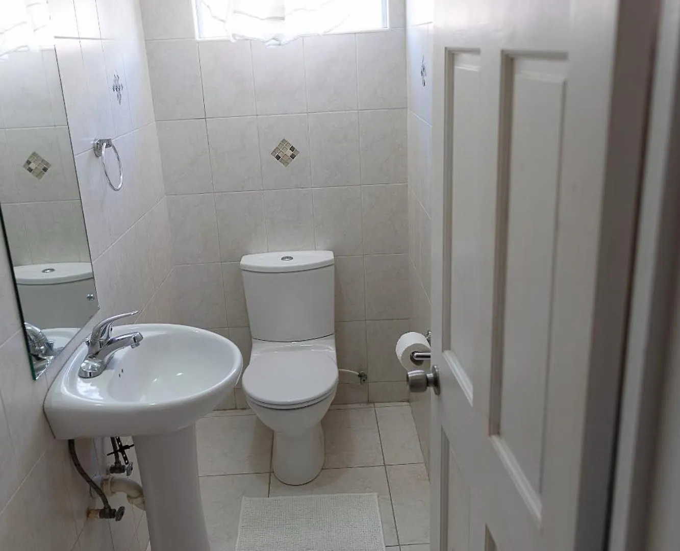 Seashades 2Br 1 Full And 1 Half Bathrooms Condo With Pool Close To Beach Sleeps 4 Christ Church