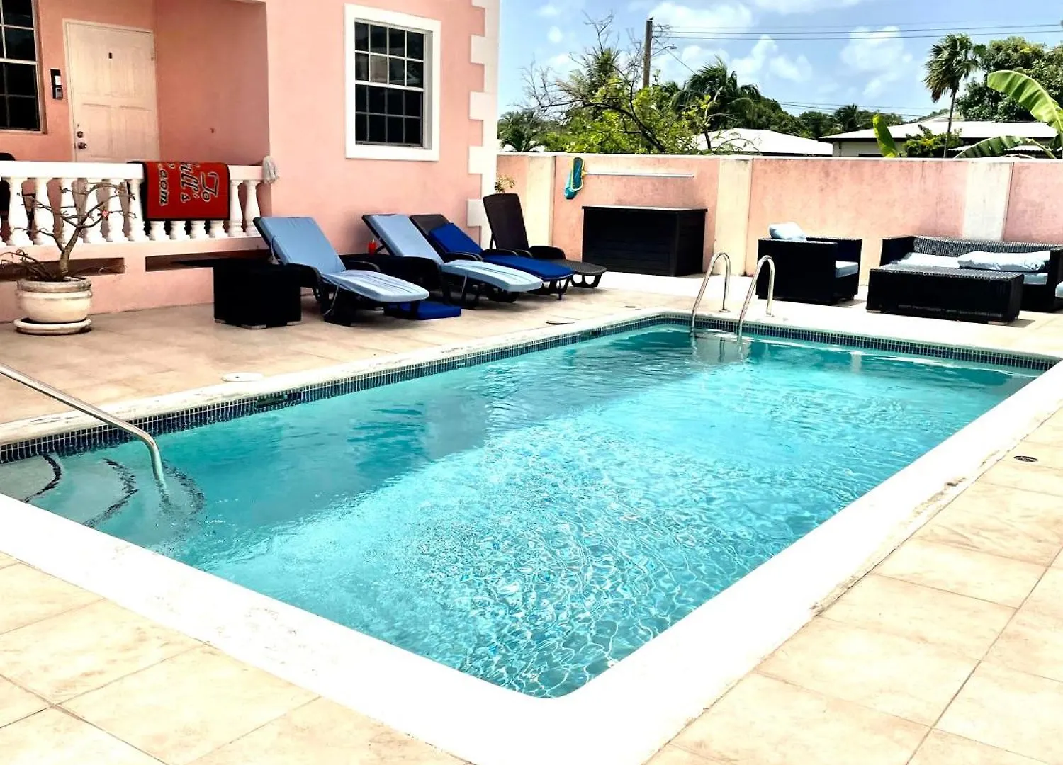 Apartmán Seashades 2Br 1 Full And 1 Half Bathrooms Condo With Pool Close To Beach Sleeps 4 Christ Church